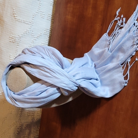 Ellen Tracy* Scarf* Blue - Picture 1 of 4